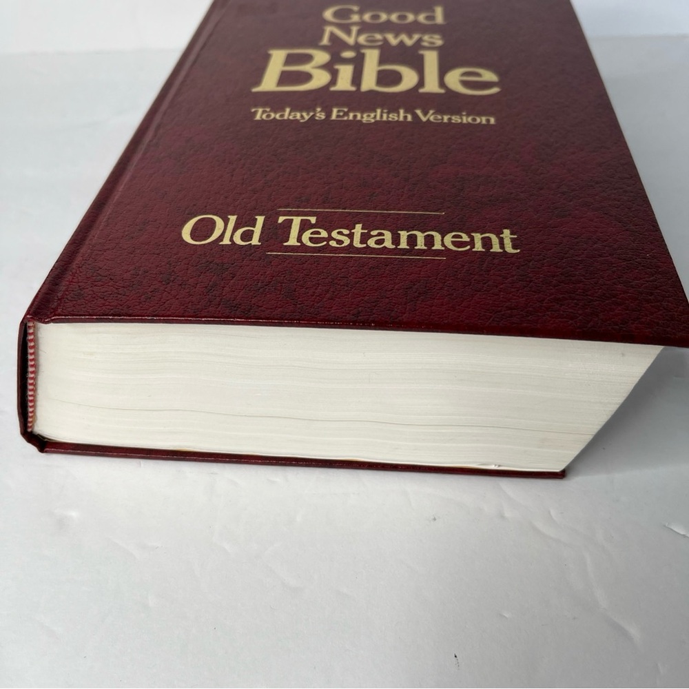 Good News Bible Today's English Version old Testament - Picture 6 of 9